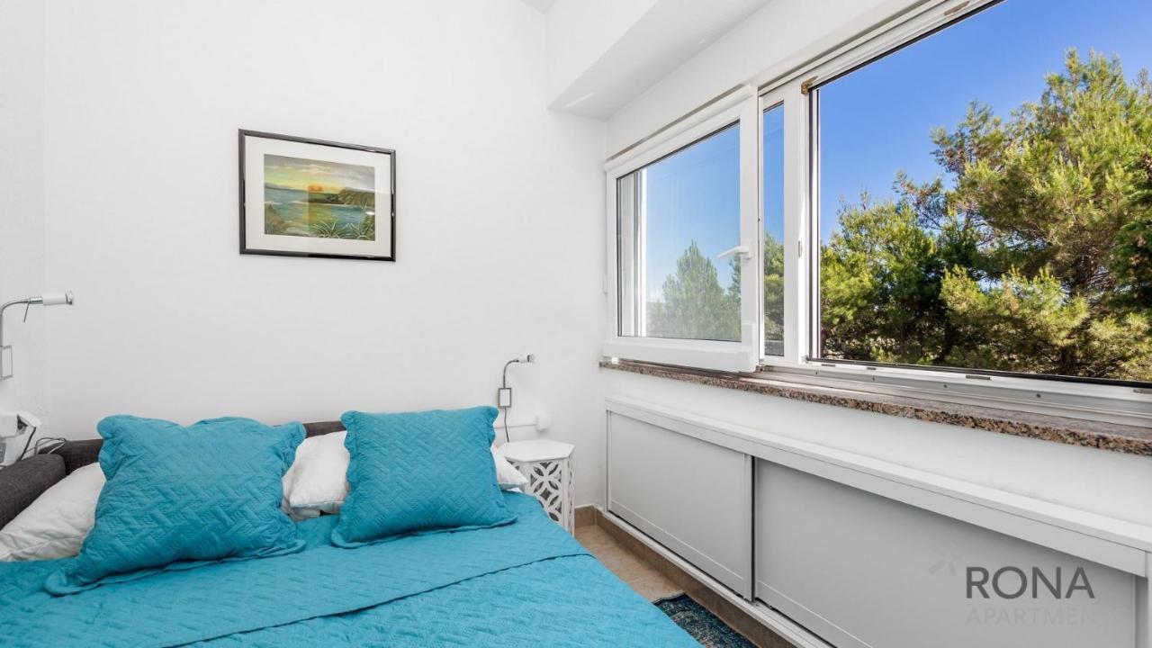 נובליה Rona Apartment Flower 1 And Flower 2 מראה חיצוני תמונה